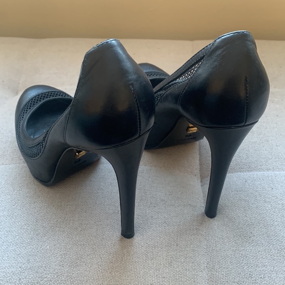 Pour La Victoire Women's Platform Pumps Caged Trim Size 6.5 Black 70 - Picture 15 of 15